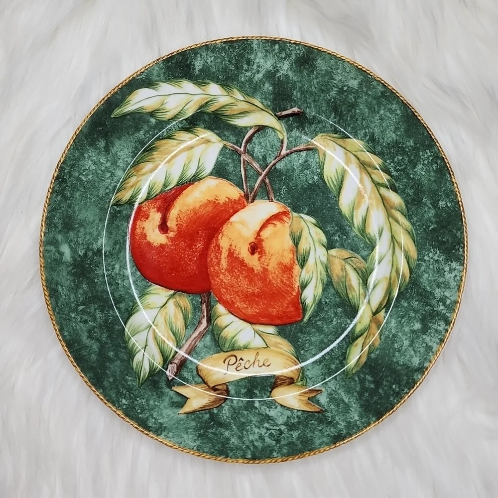 Vintage American Atelier Lattice Fruit plates (5031) produced in 1990